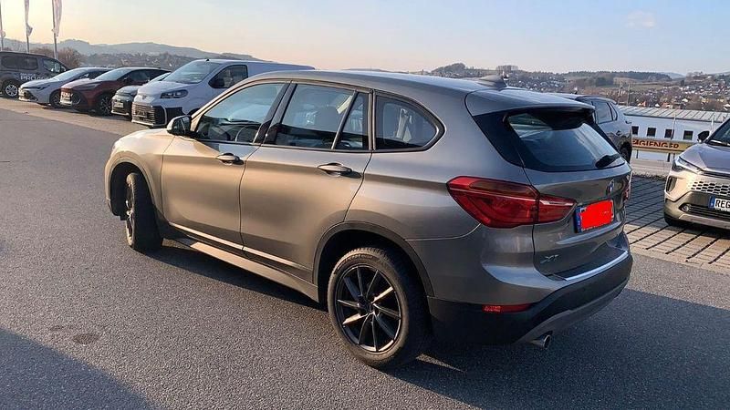 Gebraucht BMW X1 Advantage 140 PS (102 kW) 2018 Silber SUV