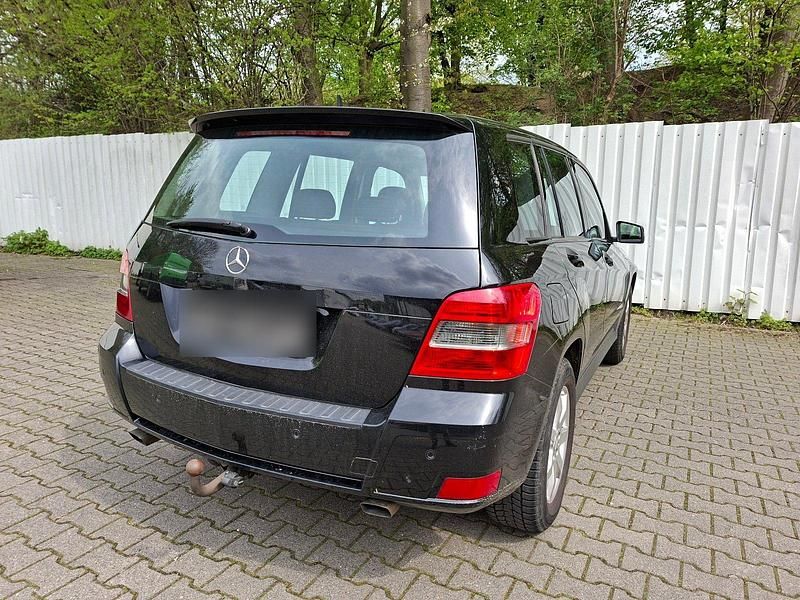 Gebraucht Mercedes GLK200 142 PS (104 kW) 2012 Schwarz SUV