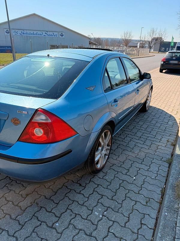 Gebraucht Ford Mondeo 164 PS (120 kW) 2005 Blau Limousine