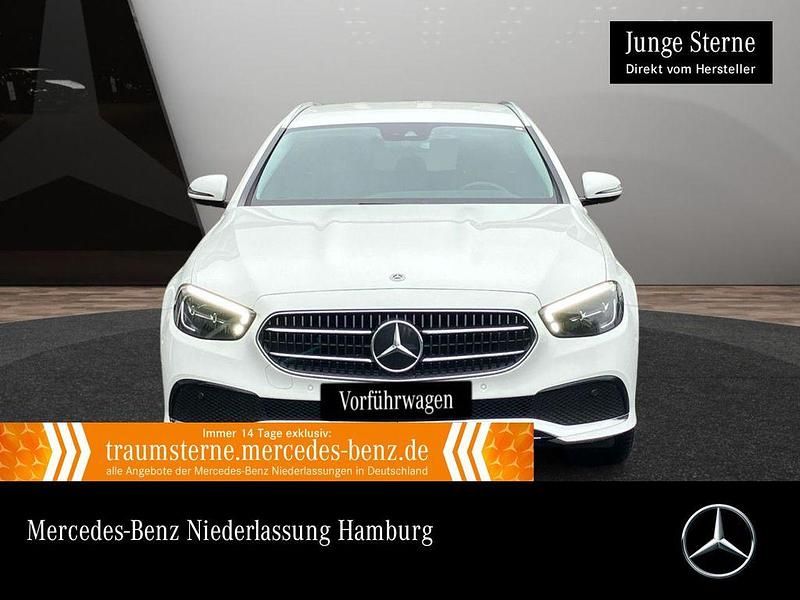 Polarweiß Gebraucht 2022 Mercedes E300 Avantgarde Kombi | 26.490 € (Superpreis) - Bild 1/4