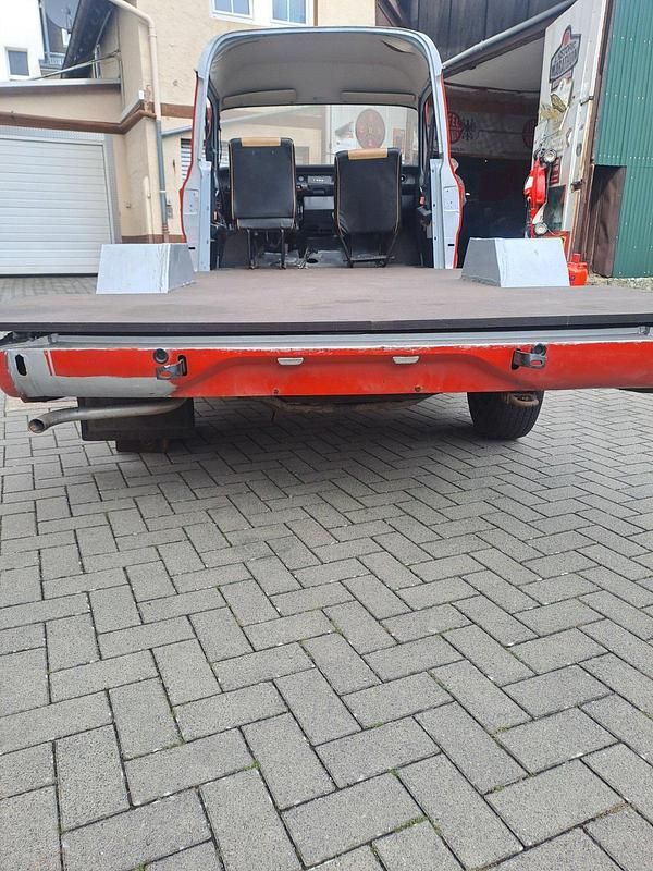 Second-hand Ford Transit 65 CP (47 kW) 1977 Roșu