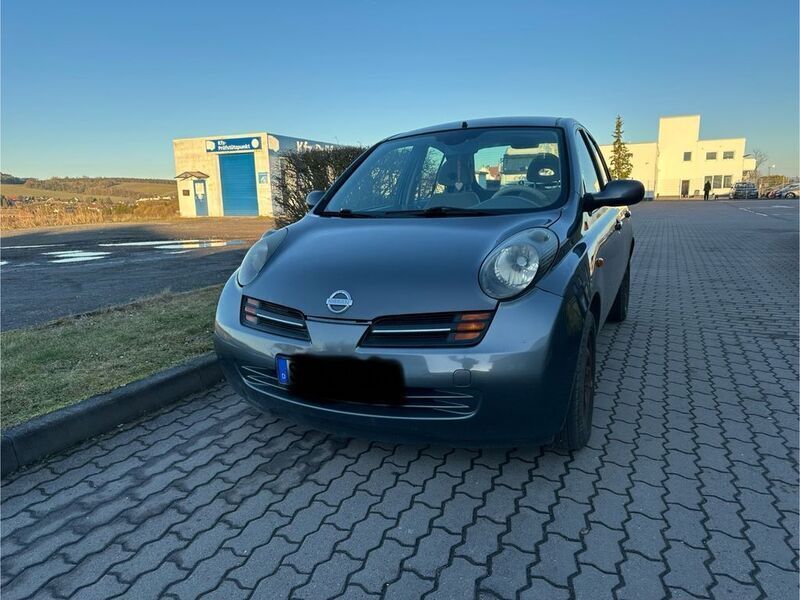 Grau Gebraucht 2004 Nissan Micra Kleinwagen | 550 € (Guter Preis) - Bild 1/4