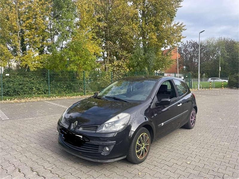 Schwarz Gebraucht 2007 Renault Clio II Limousine | 750 € (Superpreis) - Bild 1/4