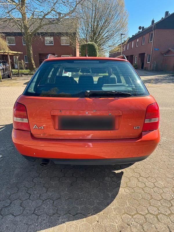Gebraucht Audi A4 102 PS (75 kW) 2001 Rot Kombi