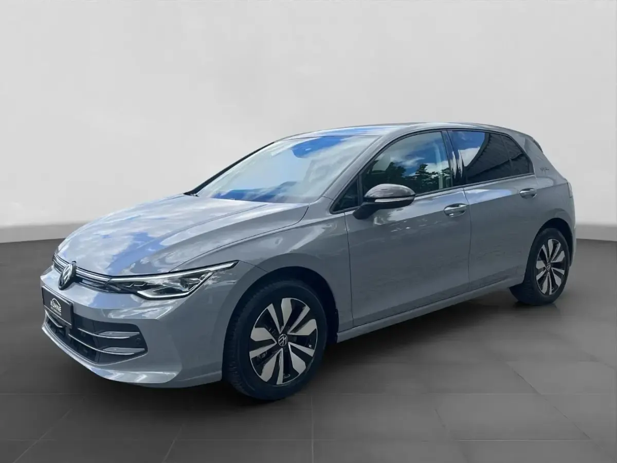 Gebraucht VW Golf VIII Goal 116 PS (85 kW) 2025 Grau Limousine
