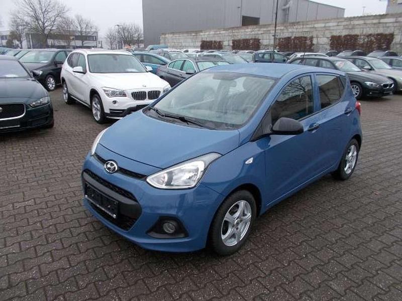 Blau Gebraucht 2015 Hyundai i10 Kleinwagen | 5.800 € (Fairer Preis) - Bild 1/4
