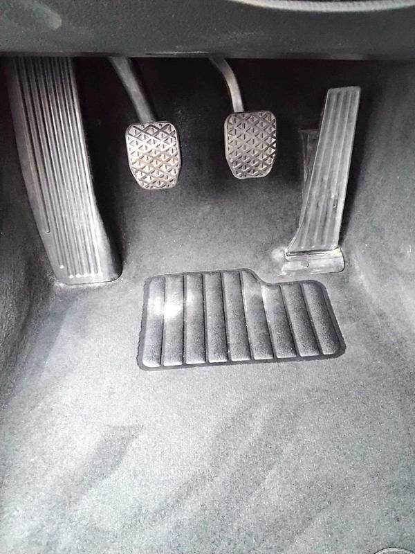 Gebraucht BMW 320 170 PS (125 kW) 2010 Grau Kombi