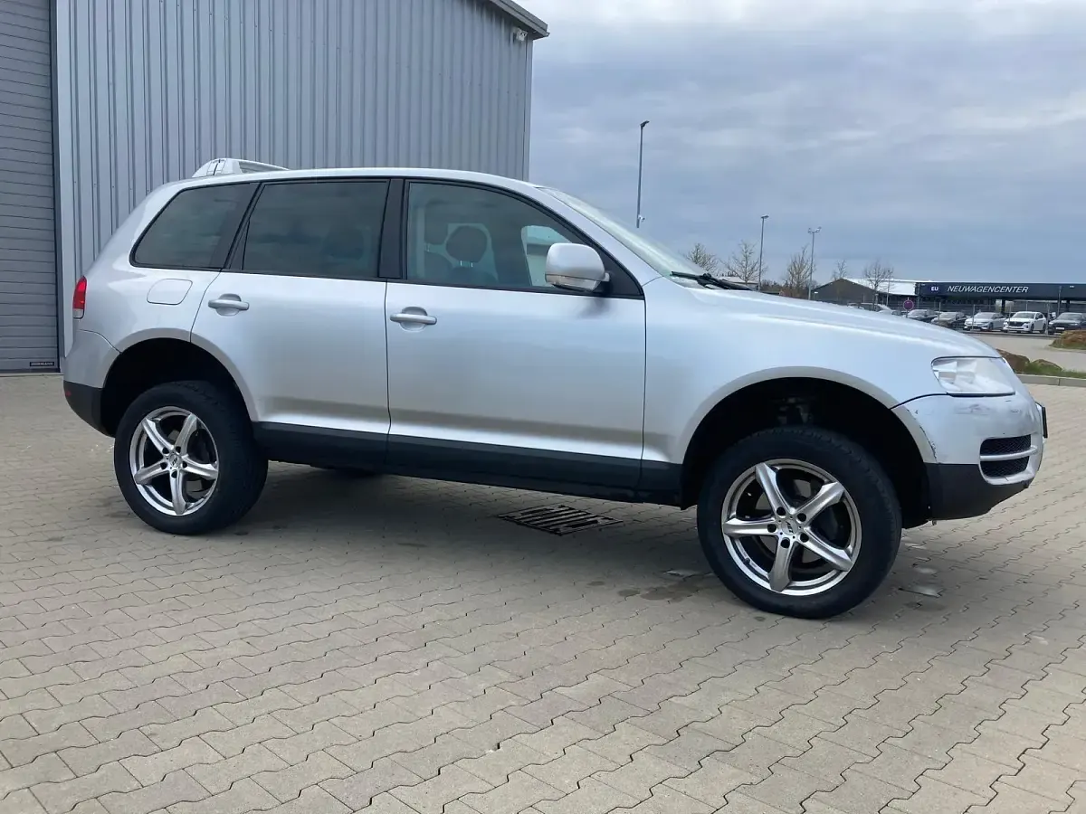 Gebraucht VW Touareg 225 PS (165 kW) 2005 Silber SUV