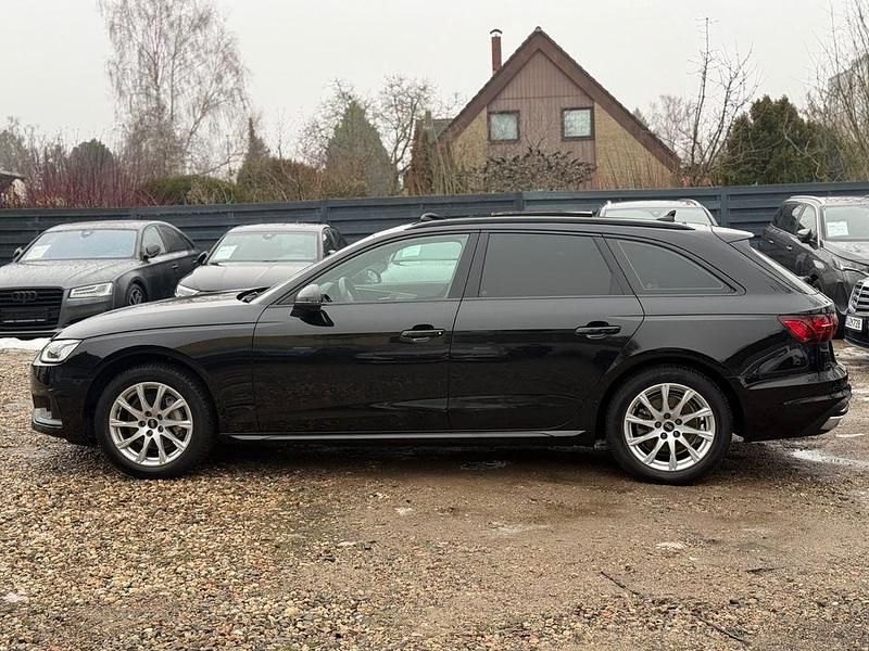 Gebraucht Audi A4 Advanced 204 PS (150 kW) 2022 Schwarz Kombi