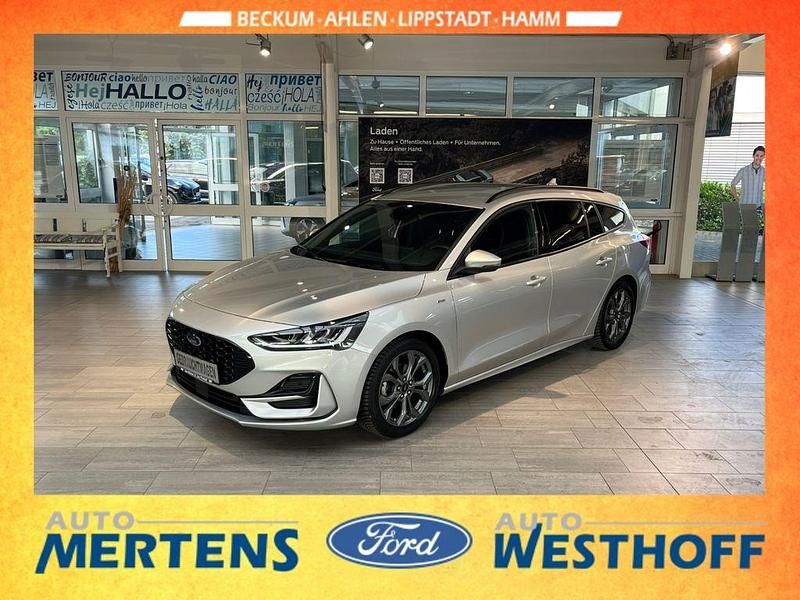 Silber Gebraucht 2023 Ford Focus ST-Line X Limousine | 21.950 € (Fairer Preis) - Bild 1/4