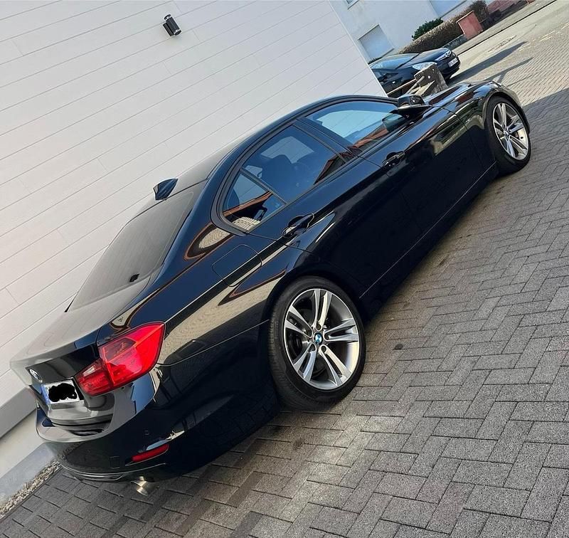 Second-hand BMW 335 306 CP (225 kW) 2014 Andere farben Berlinǎ