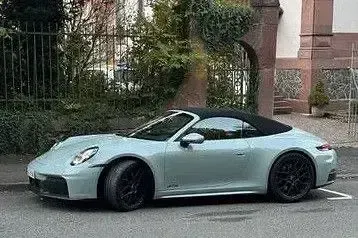 Gebraucht Porsche 911 Carrera GTS 541 PS (397 kW) 2025 Grün Cabrio