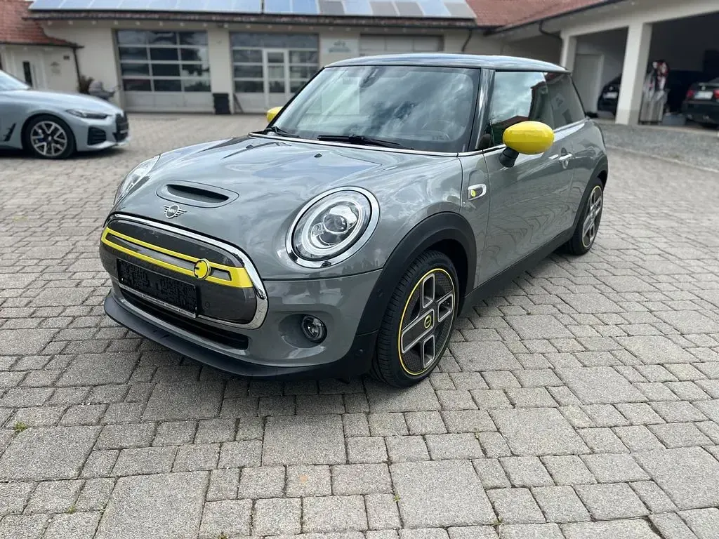 Gebraucht Mini Cooper SE 135 kW (184 PS) 2020 Grau Kleinwagen