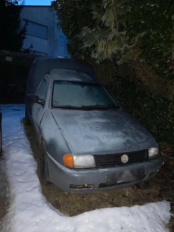 Grau Gebraucht 2002 VW Caddy Van / Kleinbus | 750 € (Superpreis) - Bild 1/1