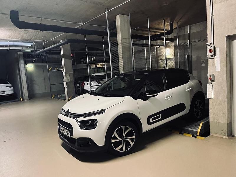 Weiß Gebraucht 2021 Citroën C3 PureTech Kleinwagen | 13.000 € (Fairer Preis) - Bild 1/4