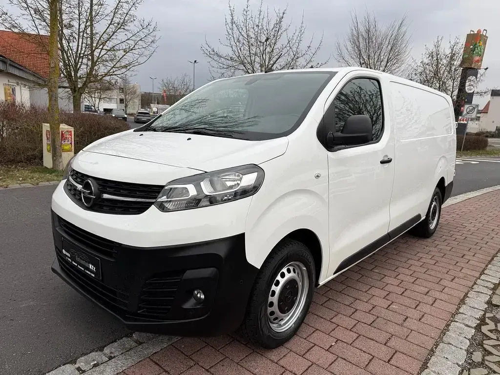 Gebraucht Opel Vivaro-e Combi 144 PS (105 kW) 2022 Weiß Van / Kleinbus