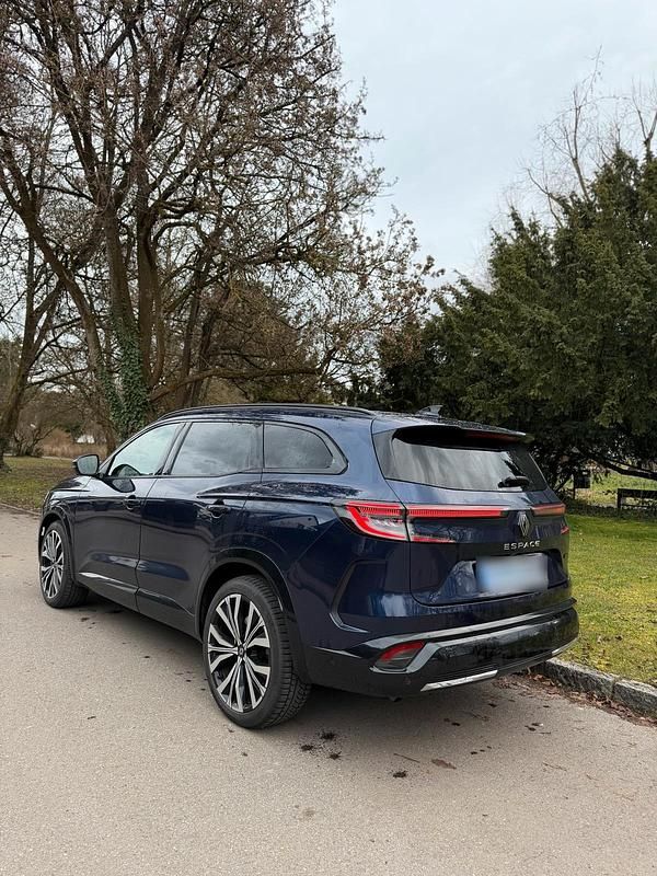 Second-hand Renault Espace 200 CP (147 kW) 2024 Albastru SUV