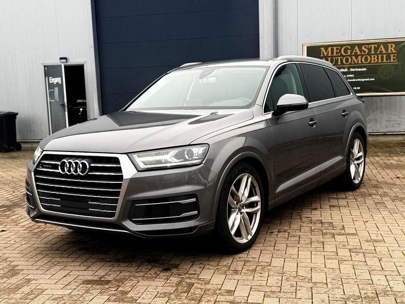 Używany Audi Q7 Ambiente 272 KM (200 kW) 2015 Szary SUV