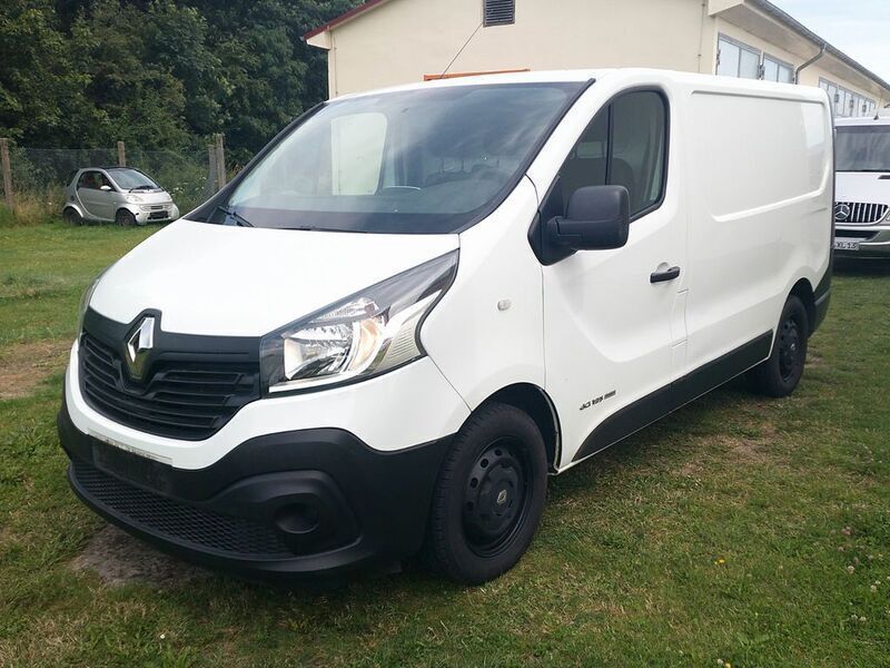 Weiß Gebraucht 2016 Renault Trafic Komfort Van | 10.990 € (Fairer Preis) - Bild 1/4