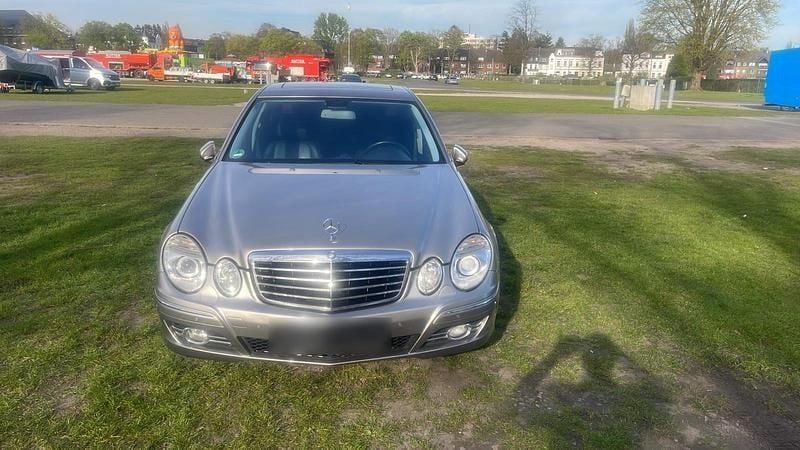 Gebraucht Mercedes E350 AMG 272 PS (200 kW) 2006 Silber Limousine