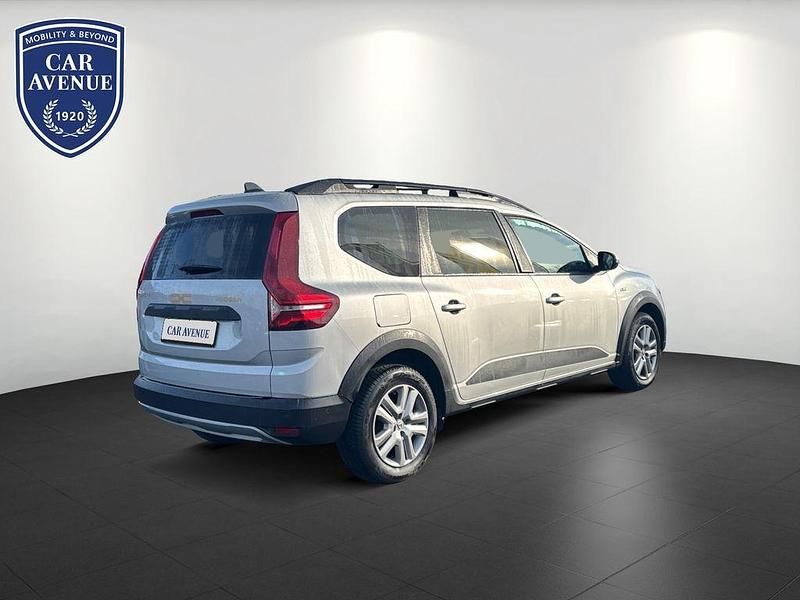 Gebraucht Dacia Jogger Comfort 101 PS (74 kW) 2022 Grau grau Van / Kleinbus