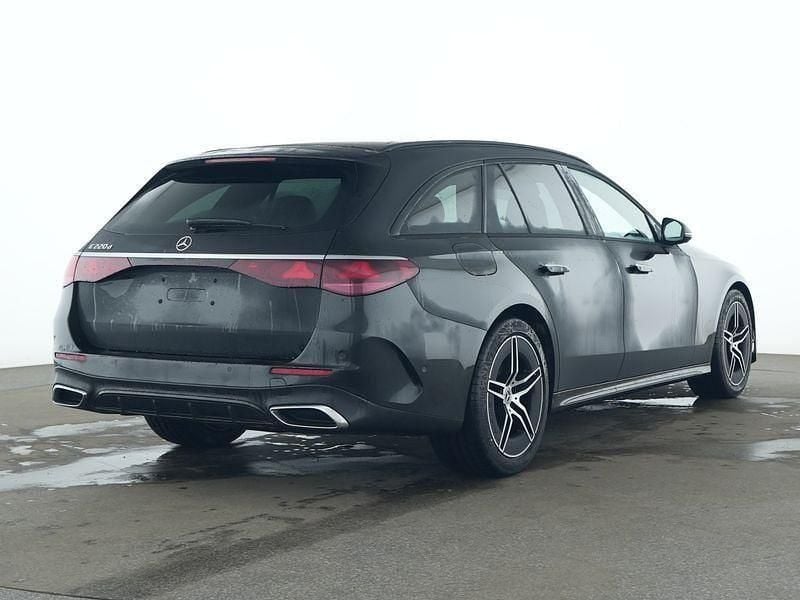 Usado Mercedes E220 Advanced 197 HP (144 kW) 2025 Preto Sedan