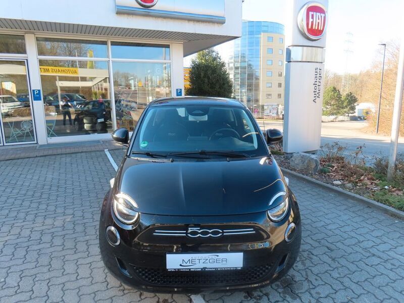 Colore esterno (onyx schwarz) Gebraucht 2022 Fiat 500e Action Kleinwagen | 15.840 € (Fairer Preis) - Bild 1/4