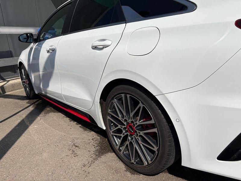 Gebraucht Kia ProCeed GT 204 PS (150 kW) 2022 Weiß Kombi
