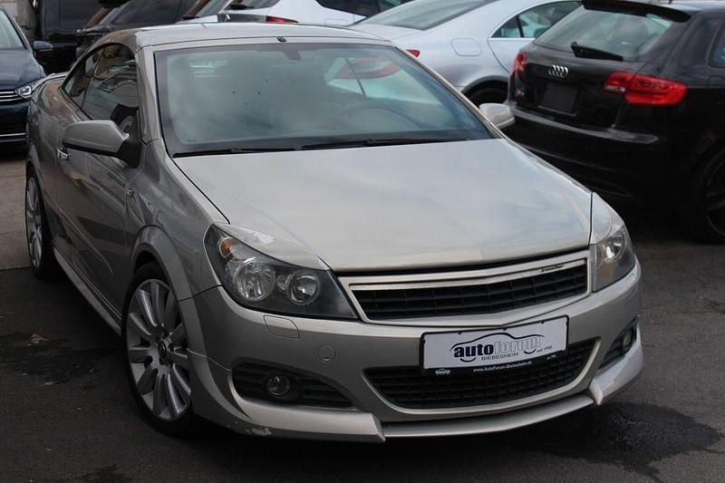 Gebraucht Opel Astra Cabriolet Cosmo 105 PS (77 kW) 2006 Pannacotta m2 (metallic) Cabrio