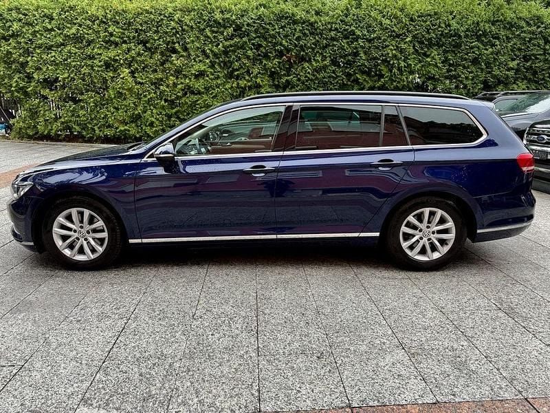 Blau Gebraucht 2017 VW Passat Kombi | 10.980 € (Superpreis) - Bild 1/4