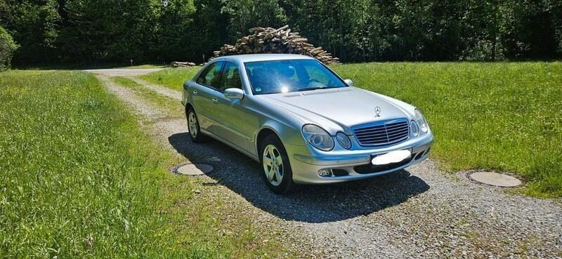 Silber Gebraucht 2005 Mercedes 280 Limousine | 5.300 € (Fairer Preis) - Bild 1/4