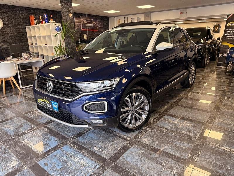 Blau Gebraucht 2020 VW T-Roc IQ Drive SUV | 21.950 € (Fairer Preis) - Bild 1/4
