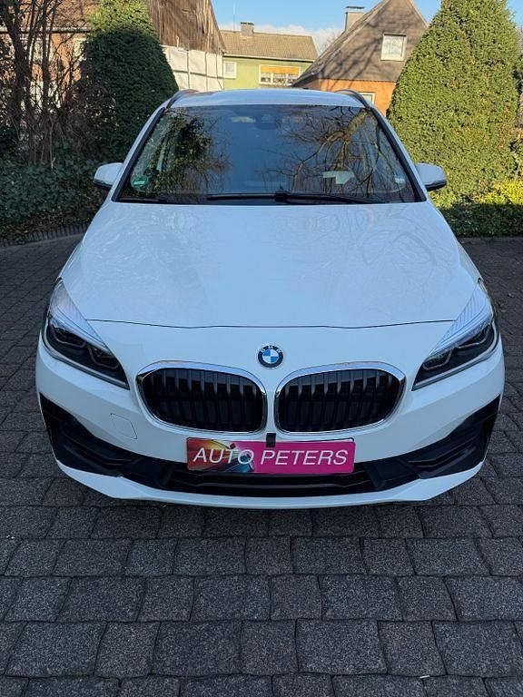 Gebraucht BMW 218 Active Tourer Advantage 140 PS (102 kW) 2019 Weiß Van / Kleinbus
