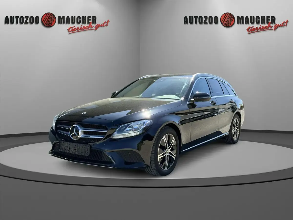Gebraucht Mercedes C220 Avantgarde 194 PS (142 kW) 2021 Kombi
