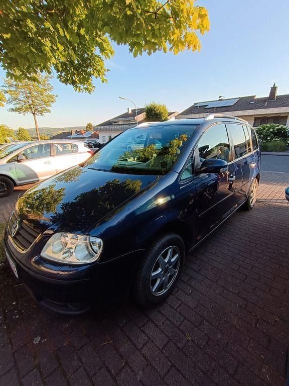 Blau Gebraucht 2006 VW Touran Goal Van / Kleinbus | 1.950 € (Guter Preis) - Bild 1/4