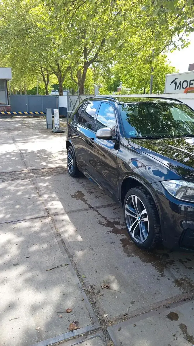 Gebraucht BMW X5 M50 385 PS (283 kW) 2017 Schwarz SUV