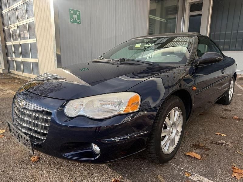 Blau Gebraucht 2005 Chrysler Sebring Cabriolet Touring Cabrio | 6.900 € (Fairer Preis) - Bild 1/4