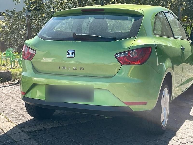 Second-hand Seat Ibiza Reference 70 CP (51 kW) 2013 Verde Hatchback