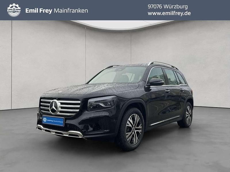 Kosmosschwarz metallic Gebraucht 2025 Mercedes GLB200 Progressive SUV | 44.500 € (Fairer Preis) - Bild 1/4