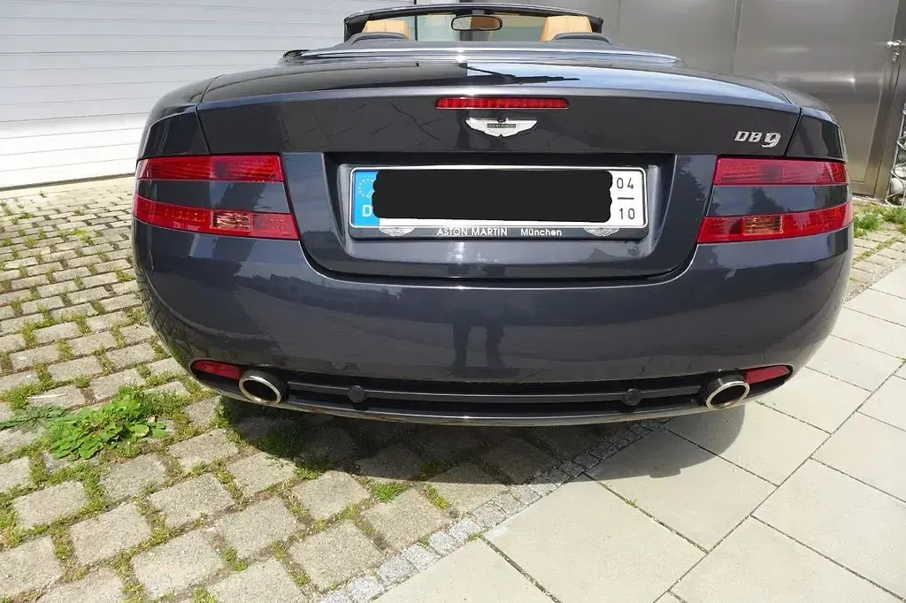Gebraucht Aston Martin DB9 476 PS (350 kW) 2010 Grau Cabrio