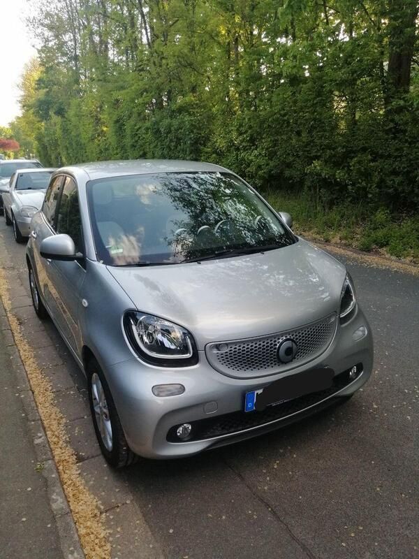 Silber Gebraucht 2015 Smart ForFour Kleinwagen | 7.499 € (Fairer Preis) - Bild 1/4