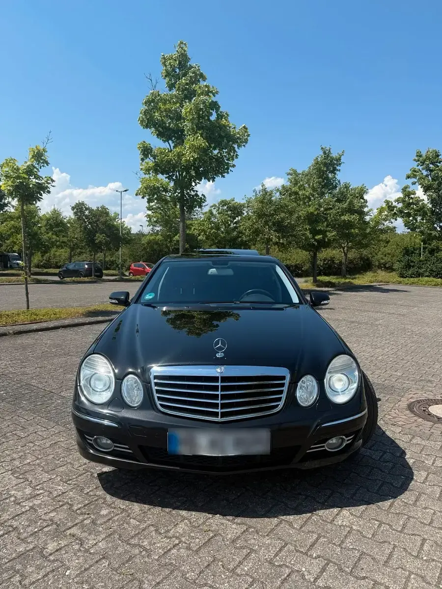 Gebraucht Mercedes E320 224 PS (164 kW) 2007 Schwarz Limousine