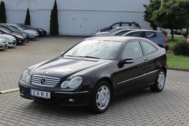 Schwarz Gebraucht 2008 Mercedes C220 Sport Edition Coupé | 2.999 € (Guter Preis) - Bild 1/4