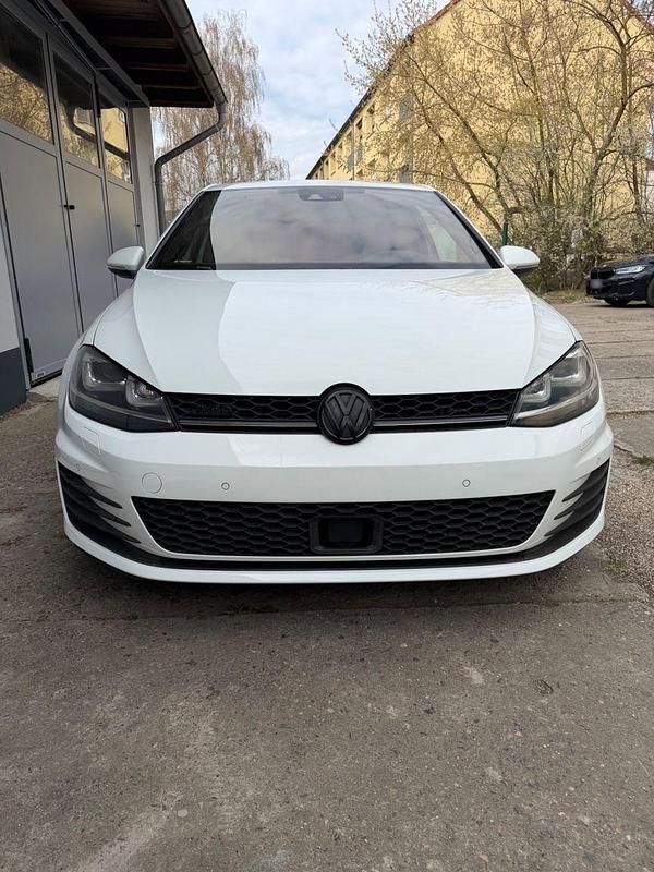 Second-hand VW Golf GTD 184 CP (135 kW) 2013 Alb Coupe