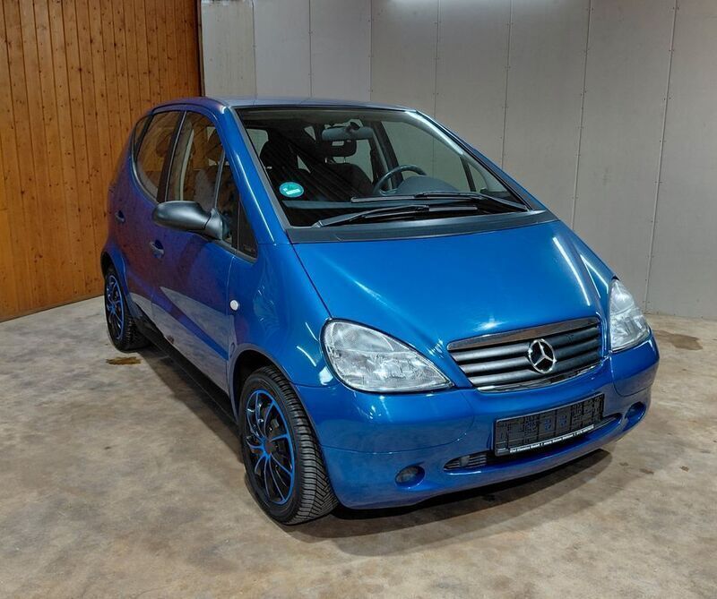 Blau Gebraucht 2000 Mercedes A140 Van / Kleinbus | 1.450 € (Fairer Preis) - Bild 1/4