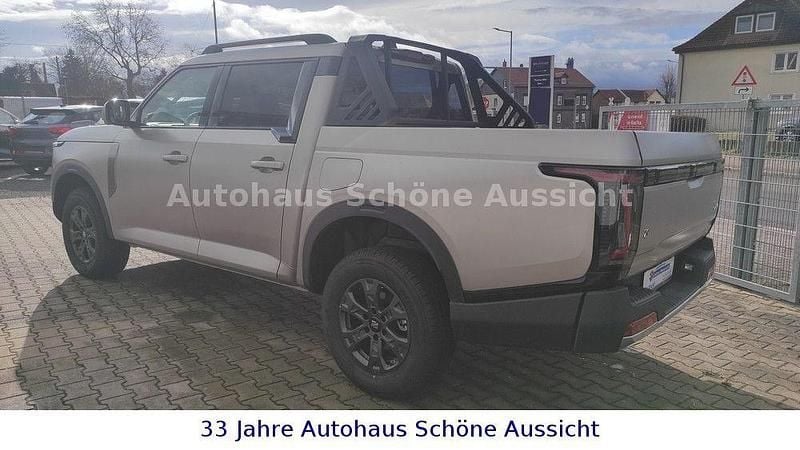 Neu DFSK Forthing 9 190 PS (139 kW) 2026 Beige Van / Kleinbus