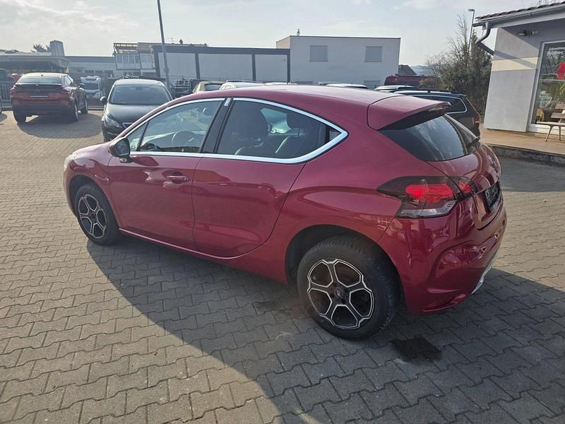 Gebraucht Citroën DS4 115 PS (84 kW) 2014 Andere farben Kleinwagen