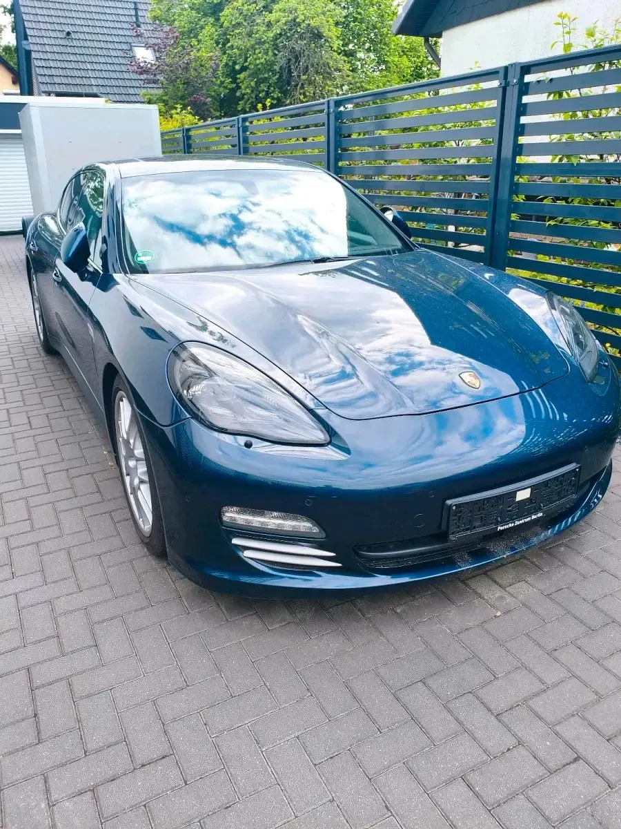 Gebraucht Porsche Panamera 4S 400 PS (294 kW) 2011 Blau Limousine