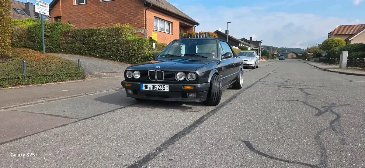 Gebraucht BMW 320 Cabriolet 129 PS (94 kW) 1991 Schwarz Cabrio
