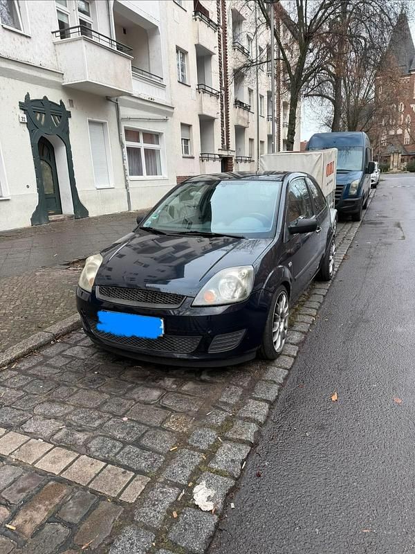 Gebraucht Ford Fiesta 60 PS (44 kW) 2007 Blau Kleinwagen